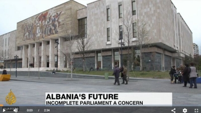 Al Jazeera/Korrupsioni në Shqipëri: Shtohen kërkesat për pastrimin politik (video)