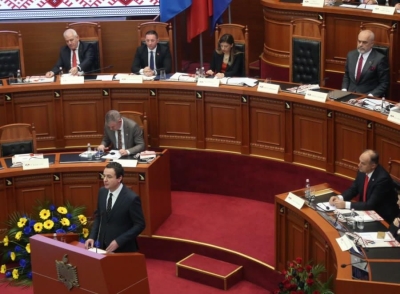 Albin Kurti ‘shigjeton’ Ramën, flet për dramën e madhe të shpopullimit