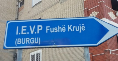 Protestuan ndaj nipit të deputetes së PS-së, Avokati i Popullit bën verifikimet në burgun e Fushë Krujës
