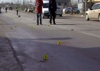 Aksident në Elbasan, makina përplas 18-vjeçarin