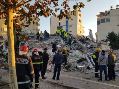 Nxirret gjallë 17-vjeçari nga rrënojat në Thumanë/Berisha: Mirënjohje shpëtimtarëve nga Kosova