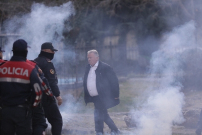 Vasili nxjerr bllof deputetin socialist