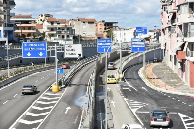 Asnjë njoftim shkresor banorëve për shembjet e banesave te unaza e re