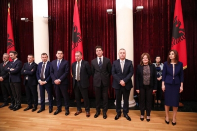 Ambasada e SHBA përgëzon 8 prokurorët: &quot;Tani do goditen të paprekshmit!&quot;