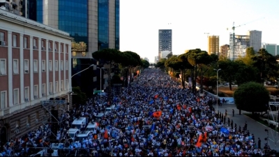 Protesta e 6 Dhjetorit, BE: S&#039;jemi të shqetësuar! Respektoni liritë e qytetarëve