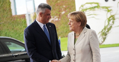 Thaçi i telefonon kancelares Merkel, zbardhet kërkesa për dialog me Serbinë