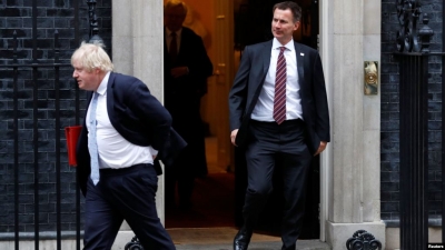 Kryeministri i ri i Britanisë/ Boris Johnson dhe Jeremy Hunt vazhdojnë garën