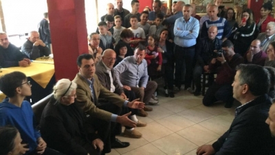 Video-live/ Basha takohet me banorët e Unazës së Re, që do t&#039;u shemben shtëpitë