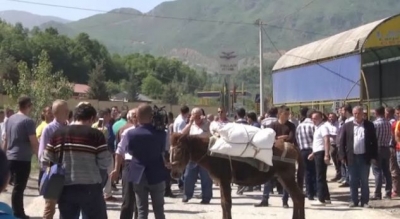 Përballë arrogancës së Ramës vendosen gomerë e mushka