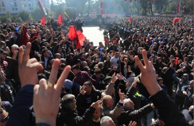 Rama arratiset, policëve u thotë ti largojnë shqiptarët nga Tirana/ Nuk jepet leja për 24 orë protestë