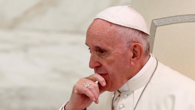 Papa-politikanëve: Mos fajësoni emigrantët për gjithçka