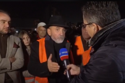 Lubonja lë studion, i bashkohet protestuesve te &quot;Astiri&quot;