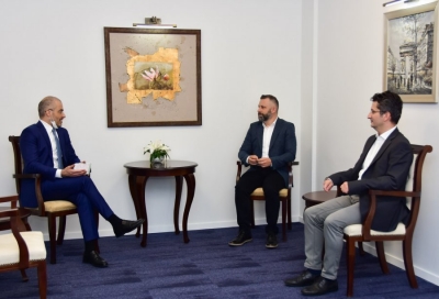 Edhe Jevtiq si Rakiq, injoron simbolet e Republikës së Kosovës