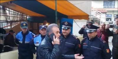 Gjyqi ndaj protestuesve të opozitës, policia rrethon gjykatën