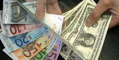 Dobësohet euro – Paundi dhe Dollari amerikan forcohen kundrejt monedhës vendase