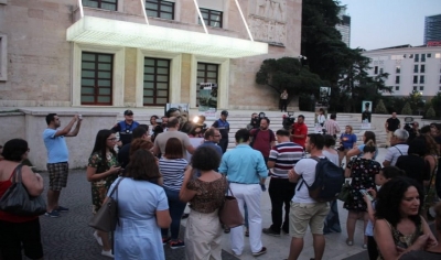 Dhuna gjatë detyrës, gazetarët të dielën në protestë: Na lini të bëjmë punën tonë