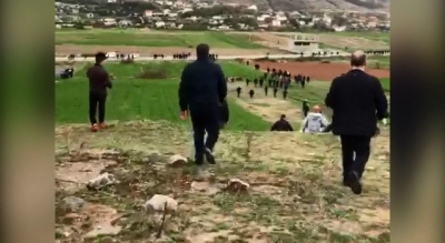 Kuksianët çajnë kordonin e Policisë dhe futen në aeroport, Rama ikën me helikopter (VIDEO)