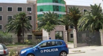 E vodhën, por në burg shkon viktima pasi autori pagoi shefin e policisë në Durrës