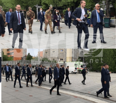 Kryeministri e kryeparlamentarja e LDK-së, të ndarë edhe në Festën e Çlirimit