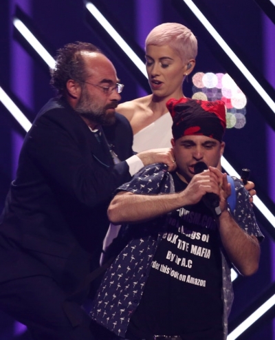 Fotoja/ Incidenti në finalen e Eurosong, kush është reperi shqiptar?!
