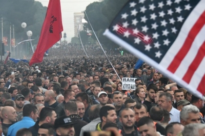 Prestigjiozja botërore: Opozita shqiptare sërish në protestë për zgjedhje të reja