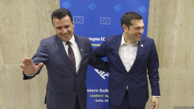 Zaev uron Tsipras: Miku im, qoftë e përjetshme Marrëveshja