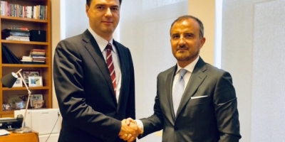 Ambasadori Luigi Soreca takim me Bashën