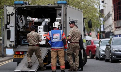 Evakuohet qendra e Manchesterit, policia gjen dy bomba