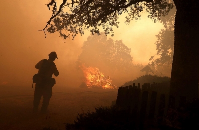 Zjarri në Kaliforni dogji një sipërfaqe sa Los Anxhelosi