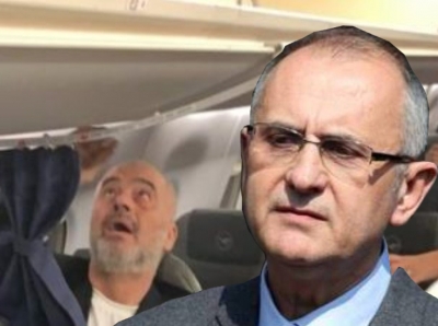 &#039;Shqiptarë merrni në dorë fatet tuaja&#039;, Vasili: Në kulmin e emergjencës, Rama ia mbathi, iku, turp