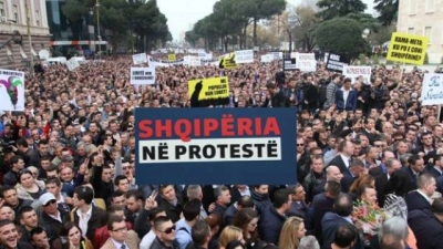 Kryemadhi: Rama është izoluar nga ndërkombëtarët, në 16 shkurt i heqim edhe &#039;oksigjenin&#039;