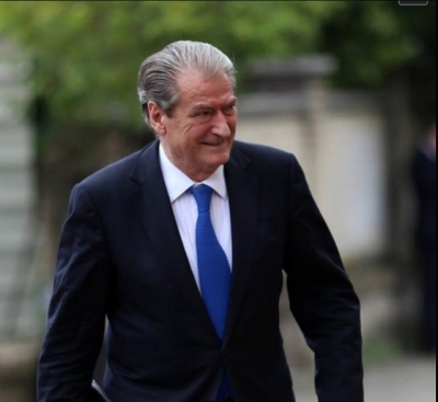 Ilaçet e skaduara/ Berisha: Akuza të rënda për ndrikull Manastirliun dhe bashkëpunëtoren e saj!