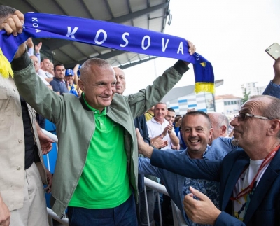 Presidenti, sot në &quot;Elbasan Arena&quot; me Kuqezinjtë!