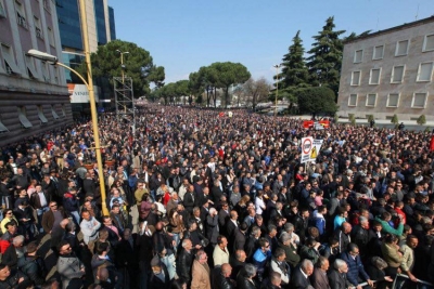 Diaspora t&#039;i bashkohet protestës së dinjitetit që do mbahet nga PD me 16 mars në Tiranë