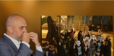 &#039;Rama ik&#039;! Në Halloween fëmijët kërkojnë të largojnë &#039;shpirtin e keq&#039;