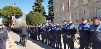 Protesta e opozitës/ BE: Respektojnë të drejtat e qytetarëve, policia të vetëpërmbahet edhe nëse…