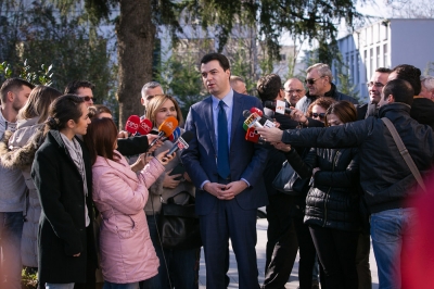 ‘”Luli po bën blof, kurse doktoresha…’, pesë mitet e Ramës për djegien e mandateve”