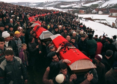 Basha përkujton Masakrën e Reçakut: Drejtësi që historia të mos përsëritet, as harrohet e as tjetërsohet!