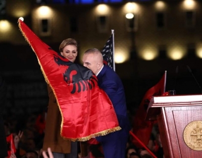 “Koha për të mbrojtur demokracinë është tani”, Presidenti Meta thirrje të fortë shqiptarëve: Zgjim, përballje dhe ndryshim