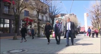 Presidenti Meta pa eskortë, vetëm zëdhënësi Tedi Blushi e shoqëron në Korçë