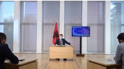 Basha nxjerr videon nga spitali COVID dhe akuzon Ramën: Ke humbur kontrollin e pandemisë, infeksionet po rriten çdo ditë