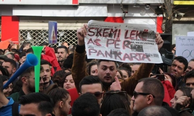 “Unë 500 lekë kam gjithë ditën, këtyre u shkon një pije 5 mijë lekë”