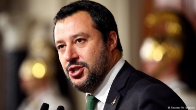 Emigrantët/ Ministri italian iu bën kritikë prefektëve: Tregoni kujdes me kërkesat për azil