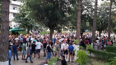 5000 dibranë nisen për protestën e madhe të opozitës në Tiranë