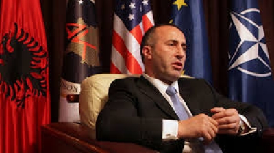 Haradinaj i premton personelit mjekësor, së shpejti do të rregullohet çështja e pagave