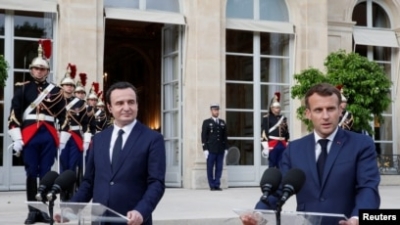 Macron, Kurtit: Marrëveshja Maqedoni e Veriut-Greqi, frymëzim për rajonin, ndaj e inkurajoj Kosovën dhe Serbinë