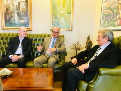 Berisha pret Martin Henze: Korrupsioni në regjimin e Kakistokracisë të Ramës ka Everestin e tij