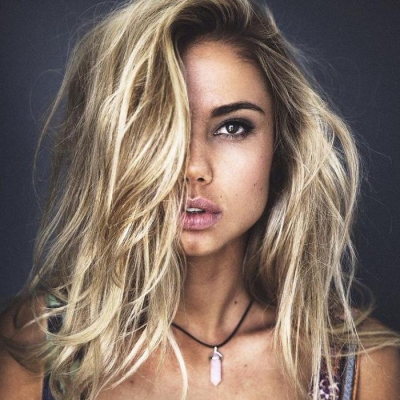 Sahara Ray “çmend” Instagramin, tregon pjesët intime