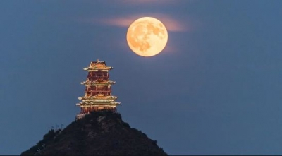 Kina do të nisë ‘hënën artificiale’ në orbitë për të ndezur qytetin