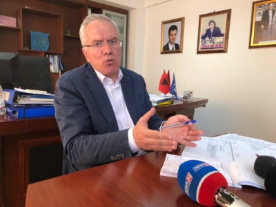 Tërmeti i 26 nëntorit/Shpërthen kreu i PD-së në Durrës:Nuk është bërë asgjë!Babëzi edhe në fatkeqësi